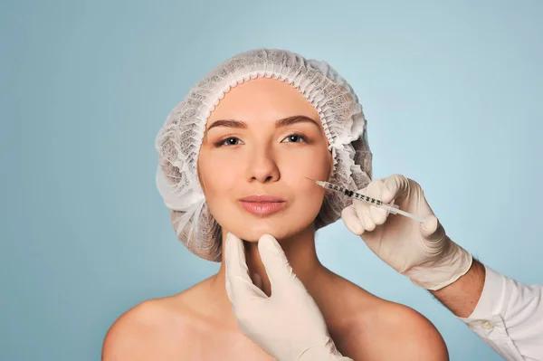 How to Ensure Safety with a Mommy Makeover Surgeon